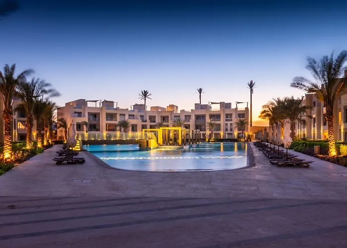 Sparky & Summery 2 Bdr Mangroovy Free & Pool Access شقة الغردقة